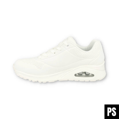 SNEAKER - Uno Stand on Air