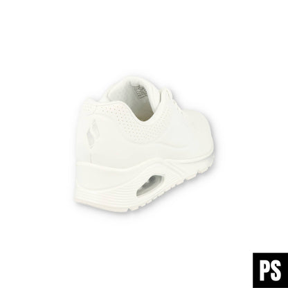 SNEAKER - Uno Stand on Air